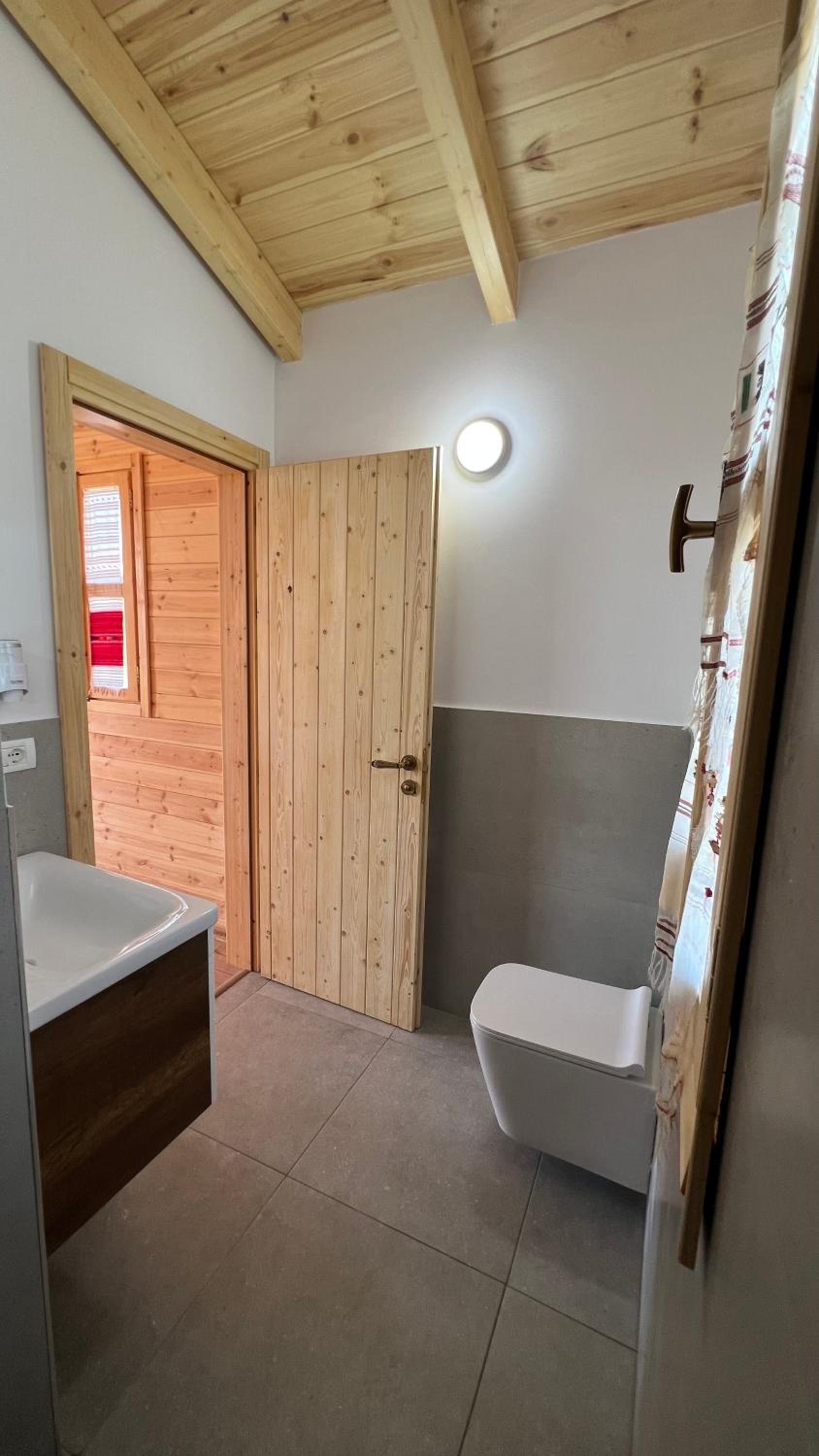 Fishta Guesthouse - Mrizi i Zanave