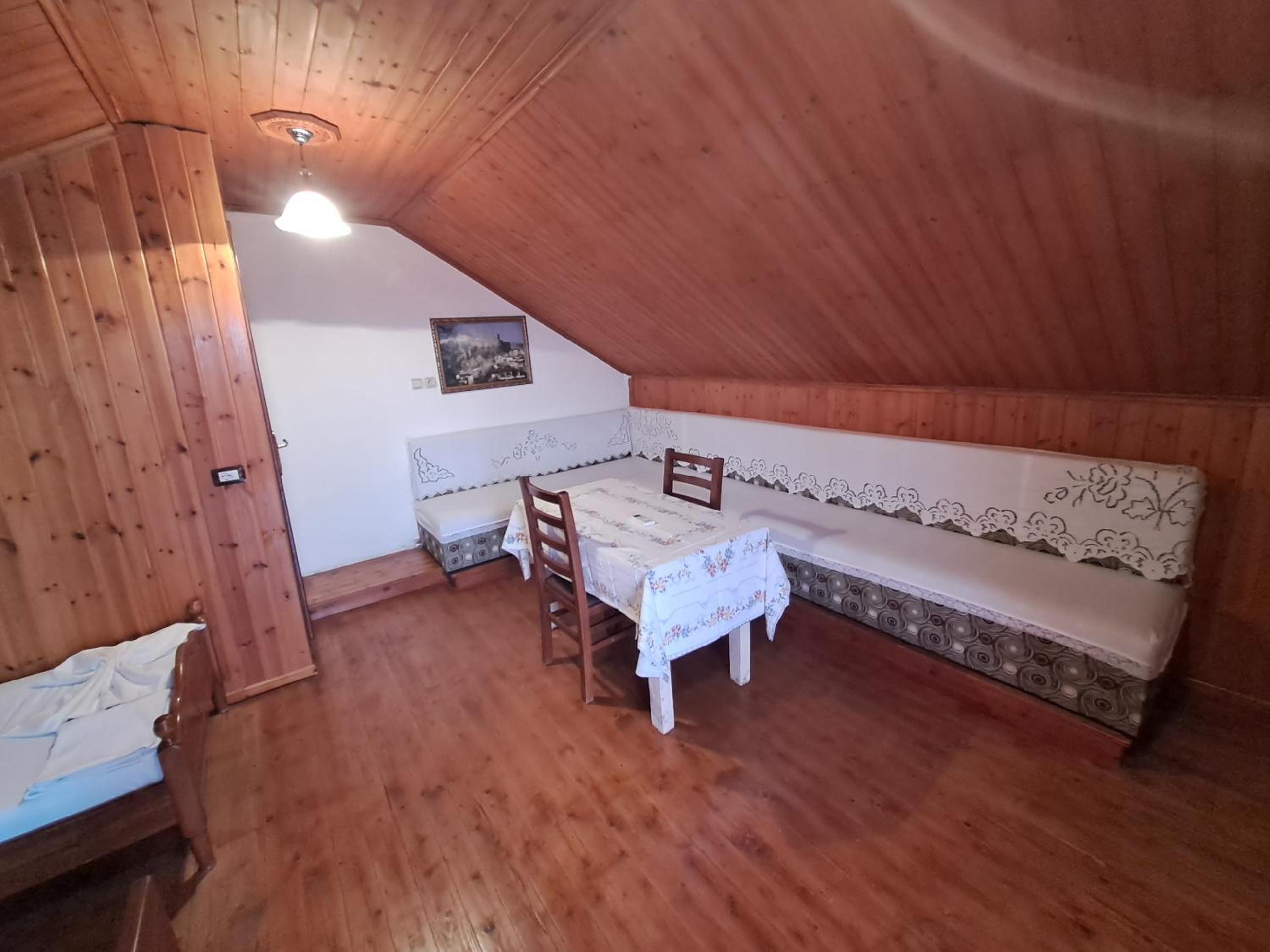 Guest House Argjiro Castle