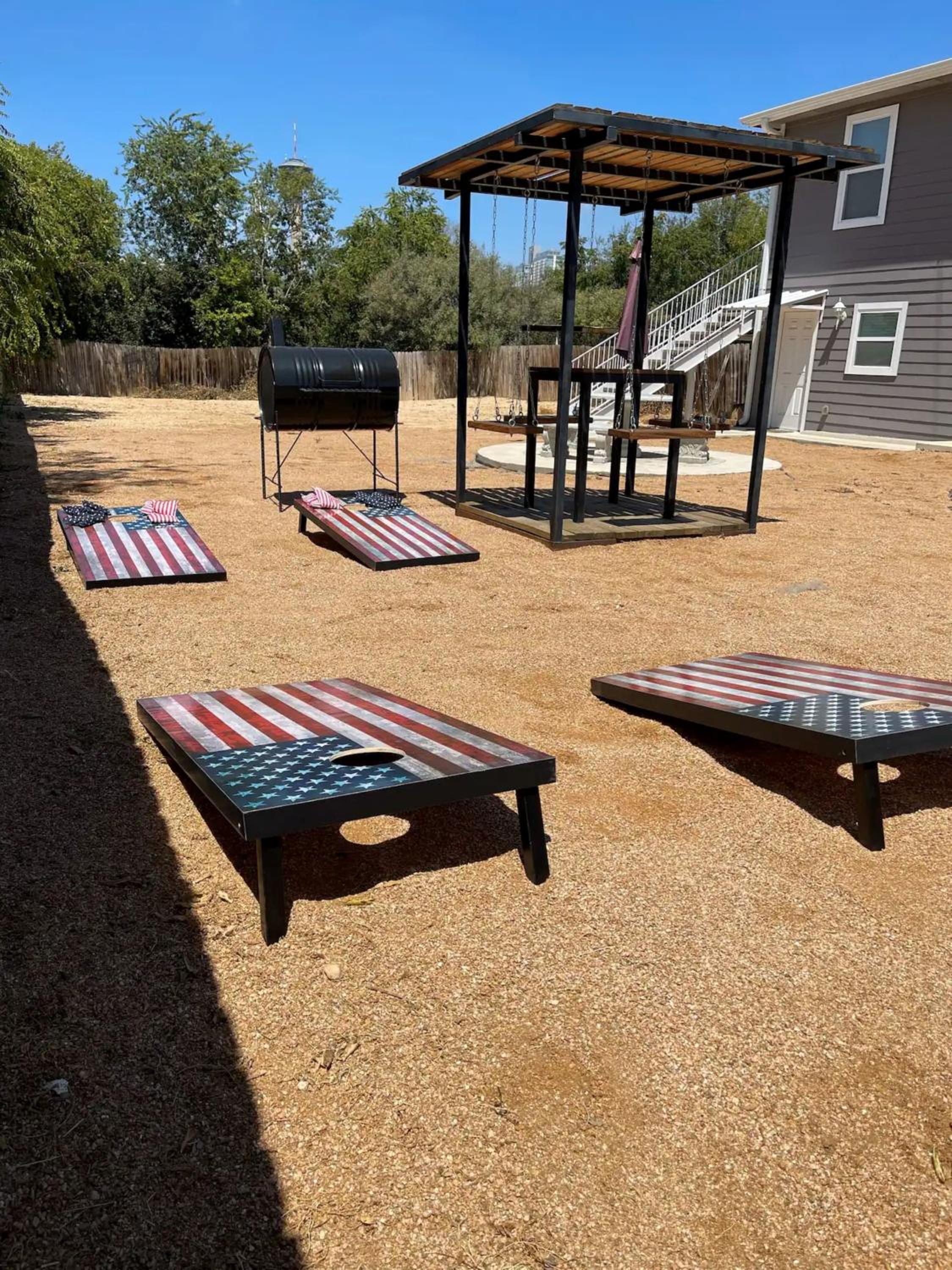 Minutes to Riverwalk, Sleeps 12, Pets Welcome! view 5