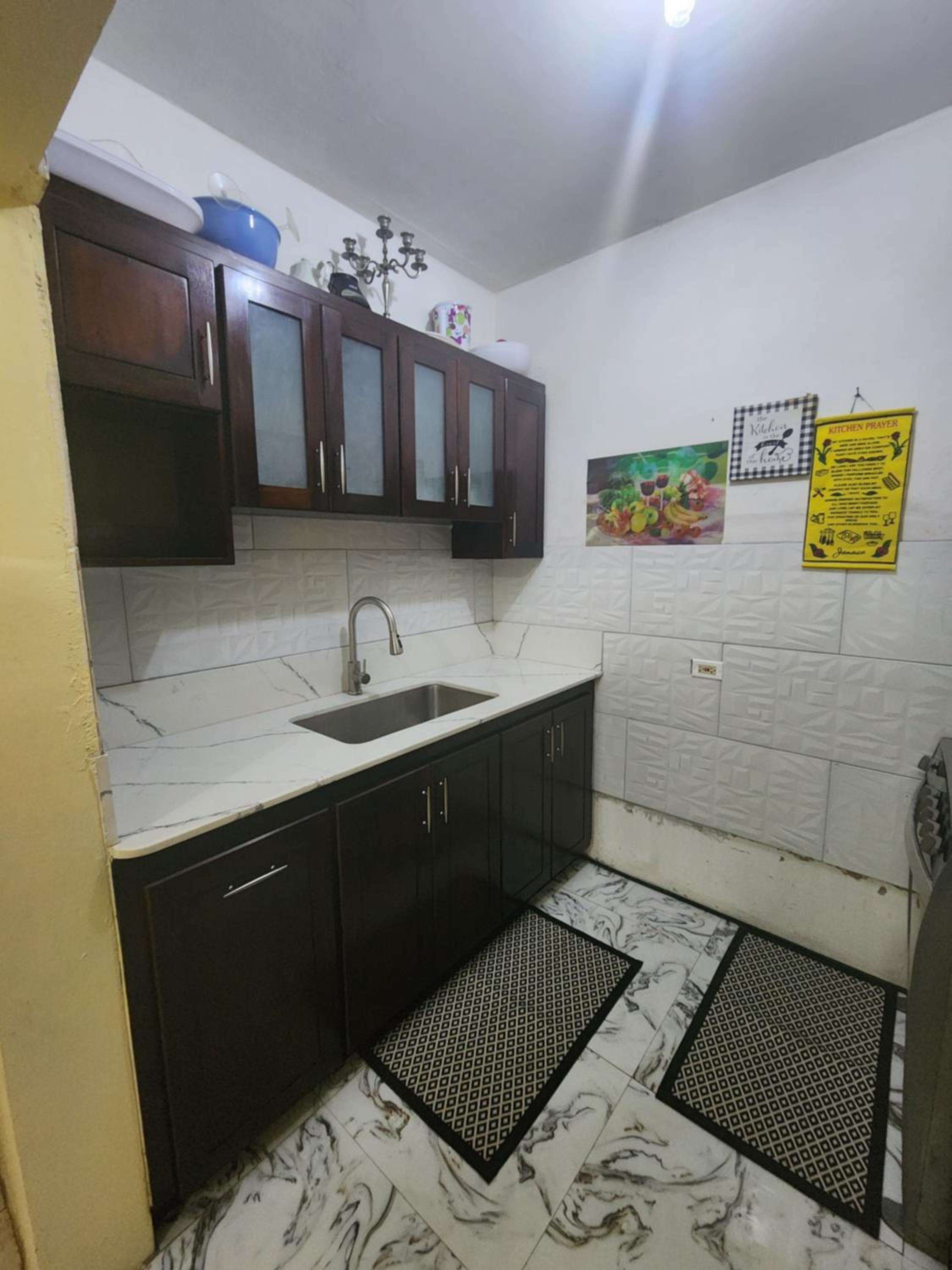 Single Room on Farcas Drive view 2