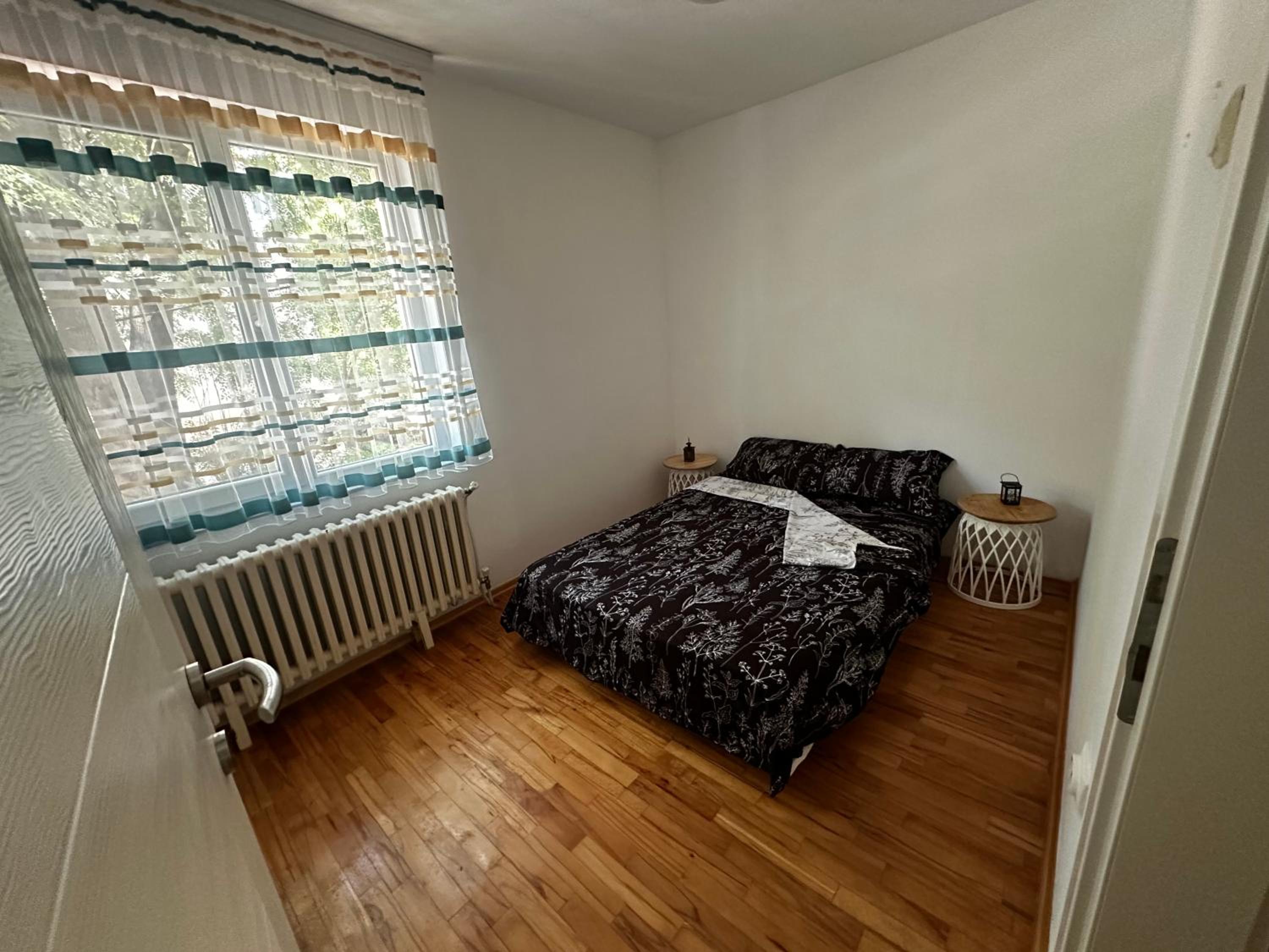 65m2 Apartment, 3 Rooms Skopje, Karpos view 5