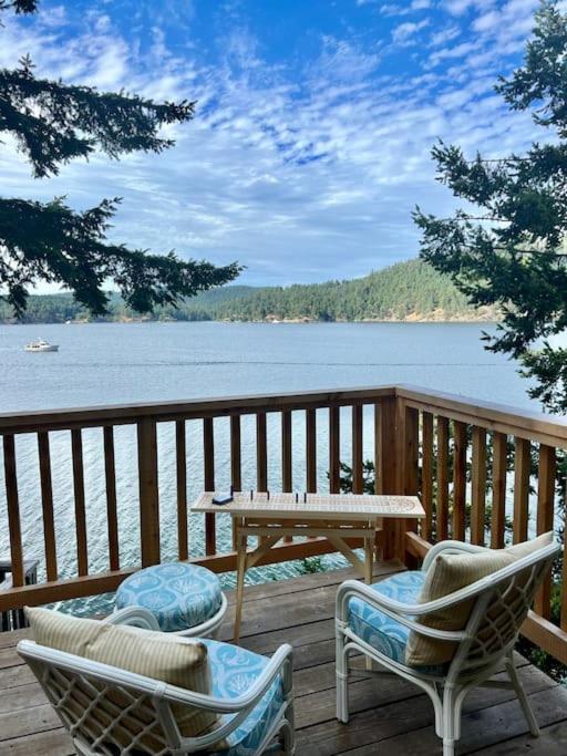 The Salish Sunset Cabin