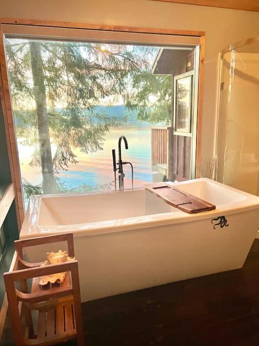 The Salish Sunset Cabin