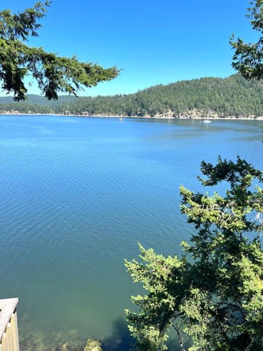 The Salish Sunset Cabin