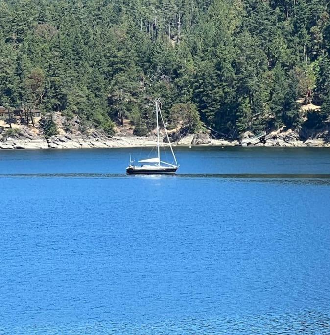 The Salish Sunset Cabin