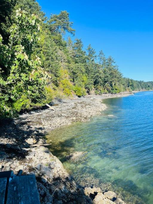 The Salish Sunset Cabin