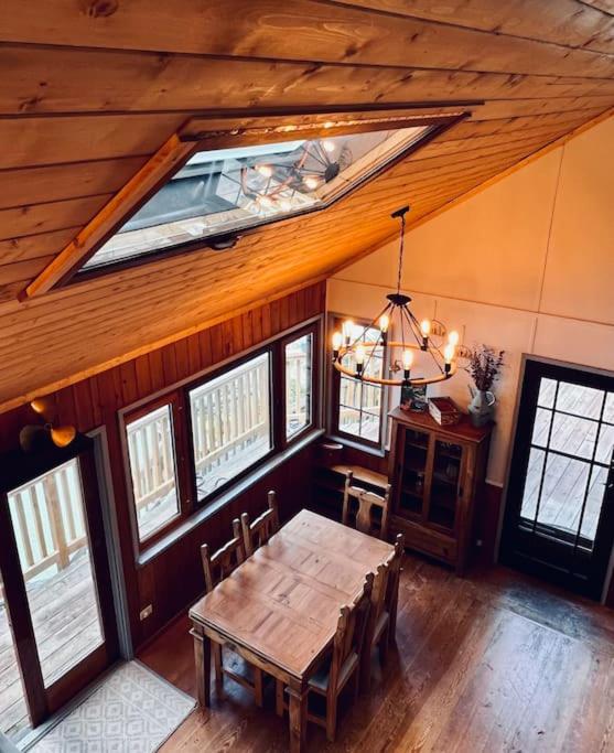 The Salish Sunset Cabin