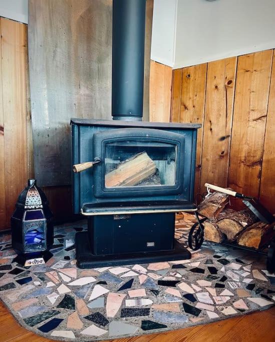 The Salish Sunset Cabin