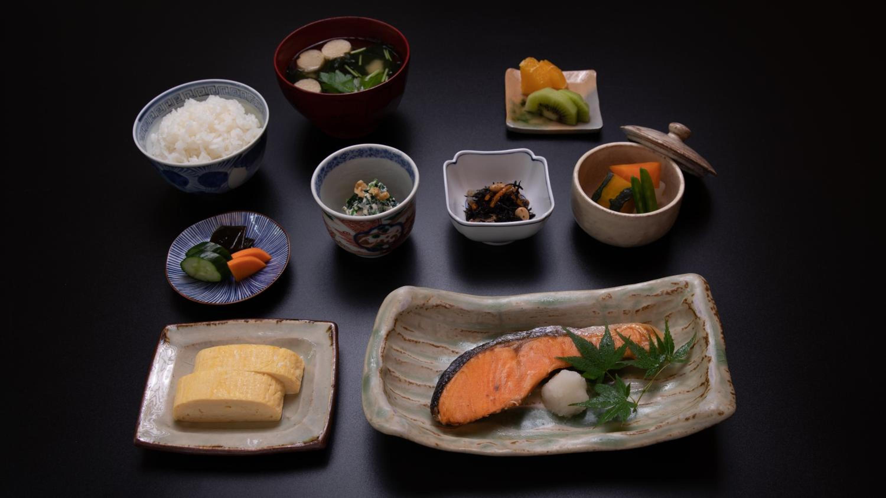 Itsukushimahigashimonzen Kikugawa