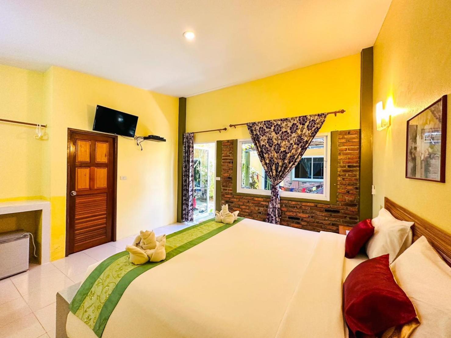 Lanta Baan Nok Resort