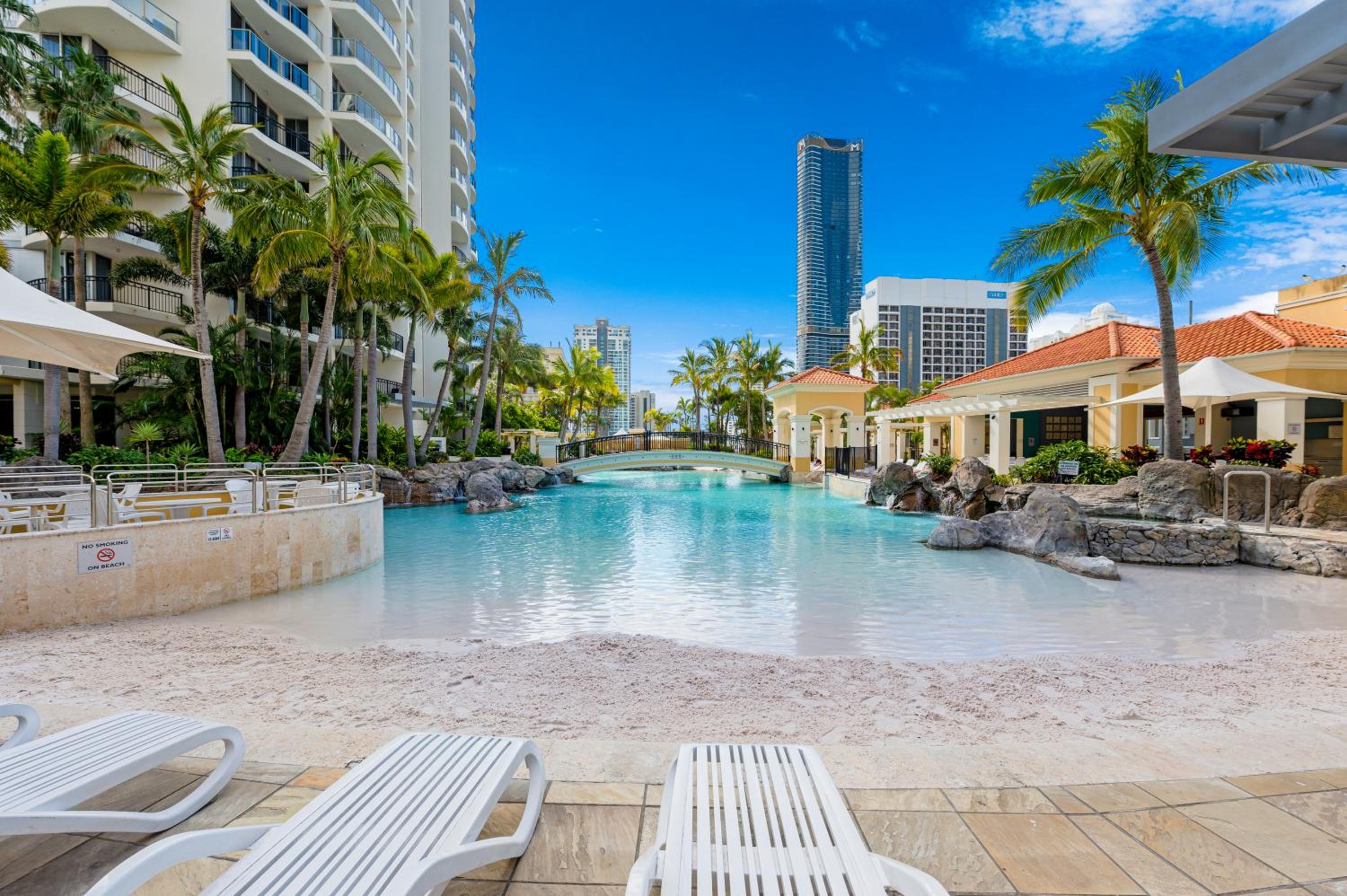 NEW Chevron Ocean Views Central Surfers.