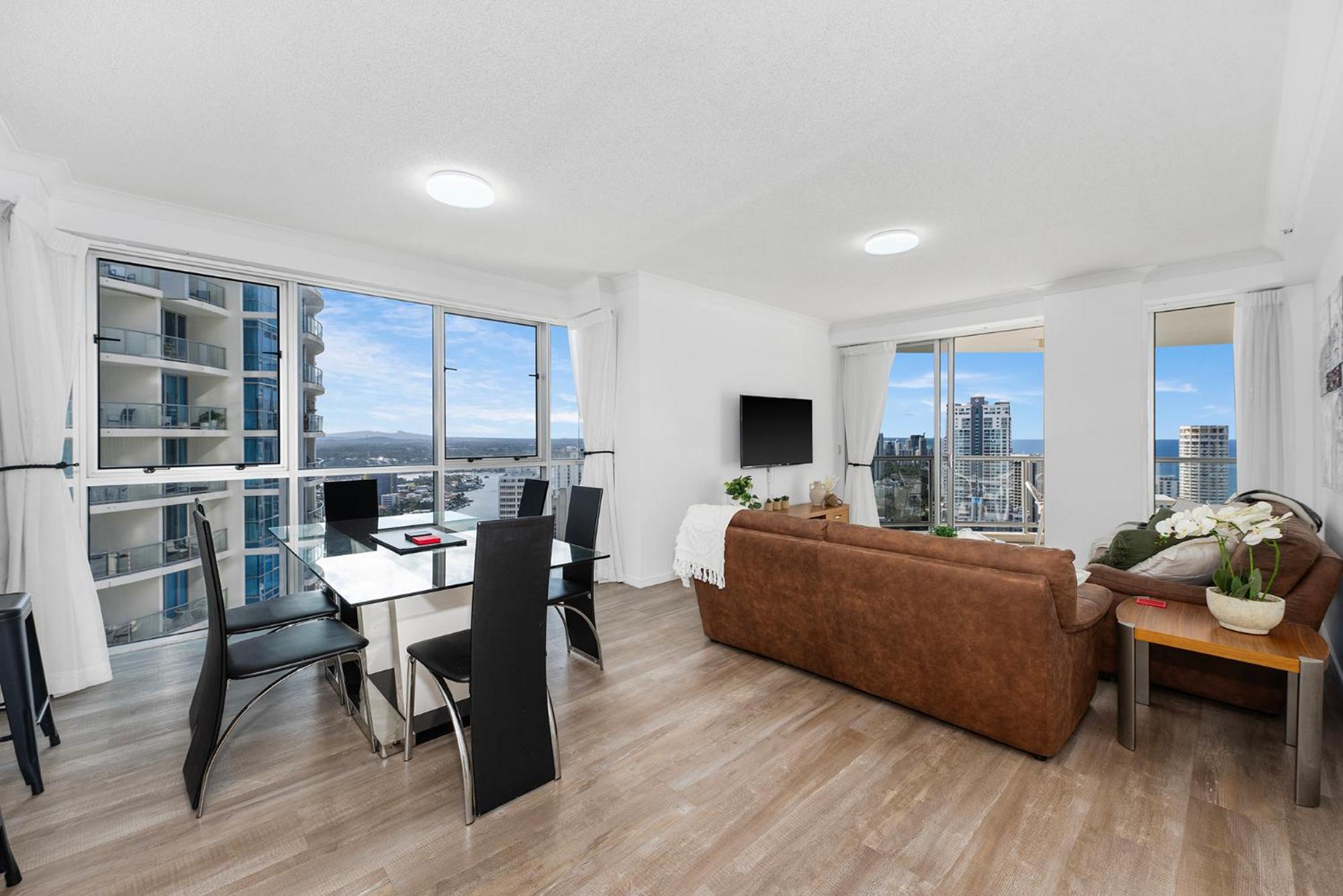 NEW Chevron Ocean Views Central Surfers.