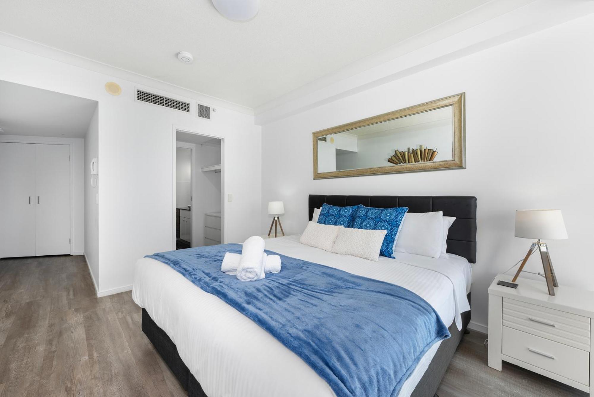 NEW Chevron Ocean Views Central Surfers.