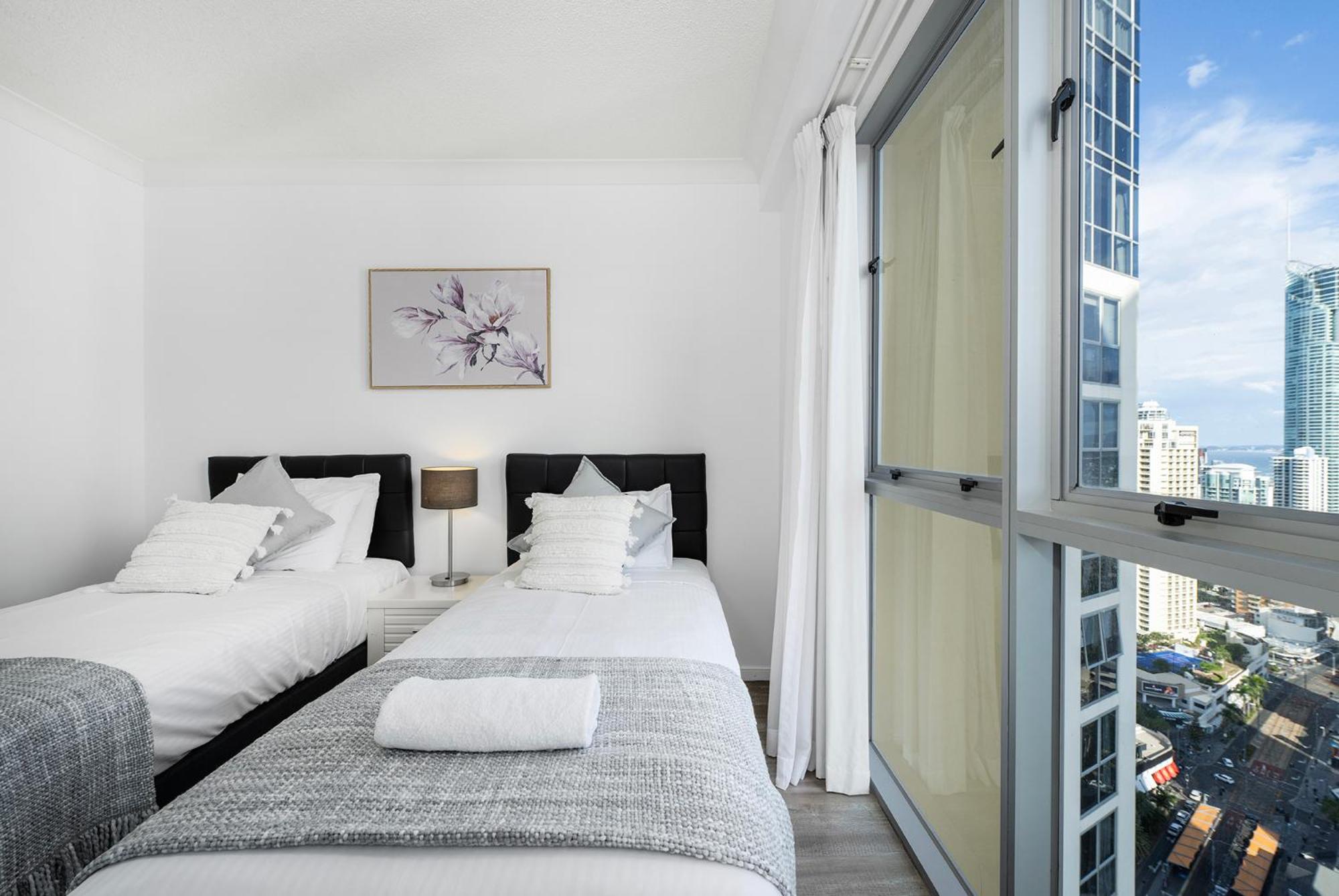 NEW Chevron Ocean Views Central Surfers.