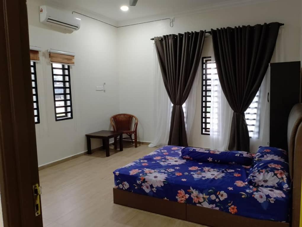 Zaera Homestay