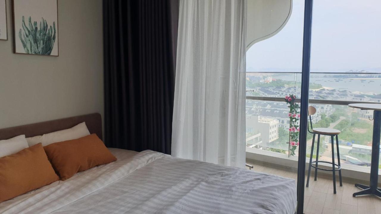 Citadines House - seaview & balcony - studio apartment view 3