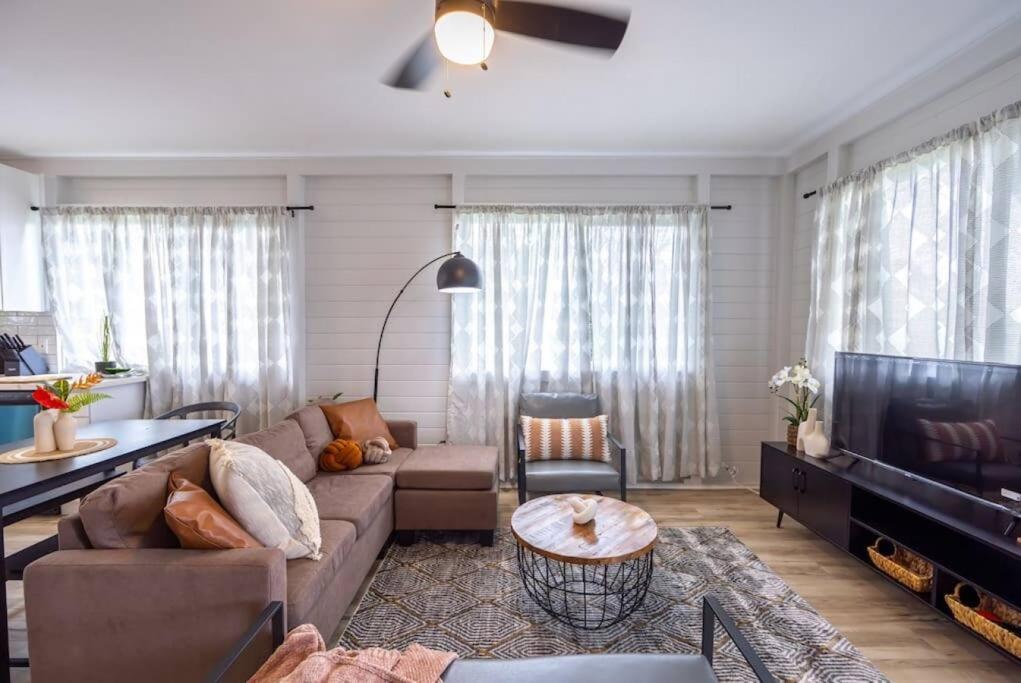 ~NEW Stylish BoHo 2BR in Hilo~ view 5