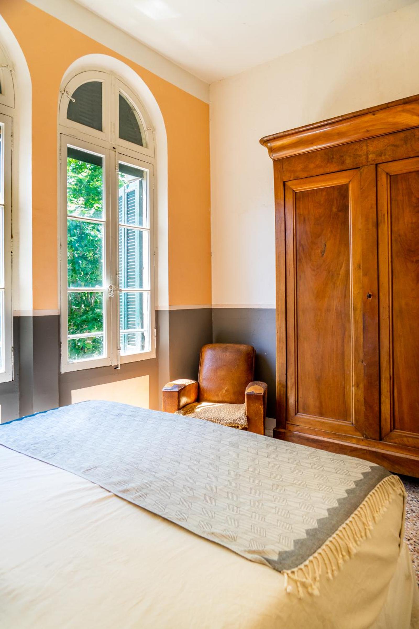 5 Family Apartments with Pool & Large Garden in Historic Pézenas Convent, photo 5