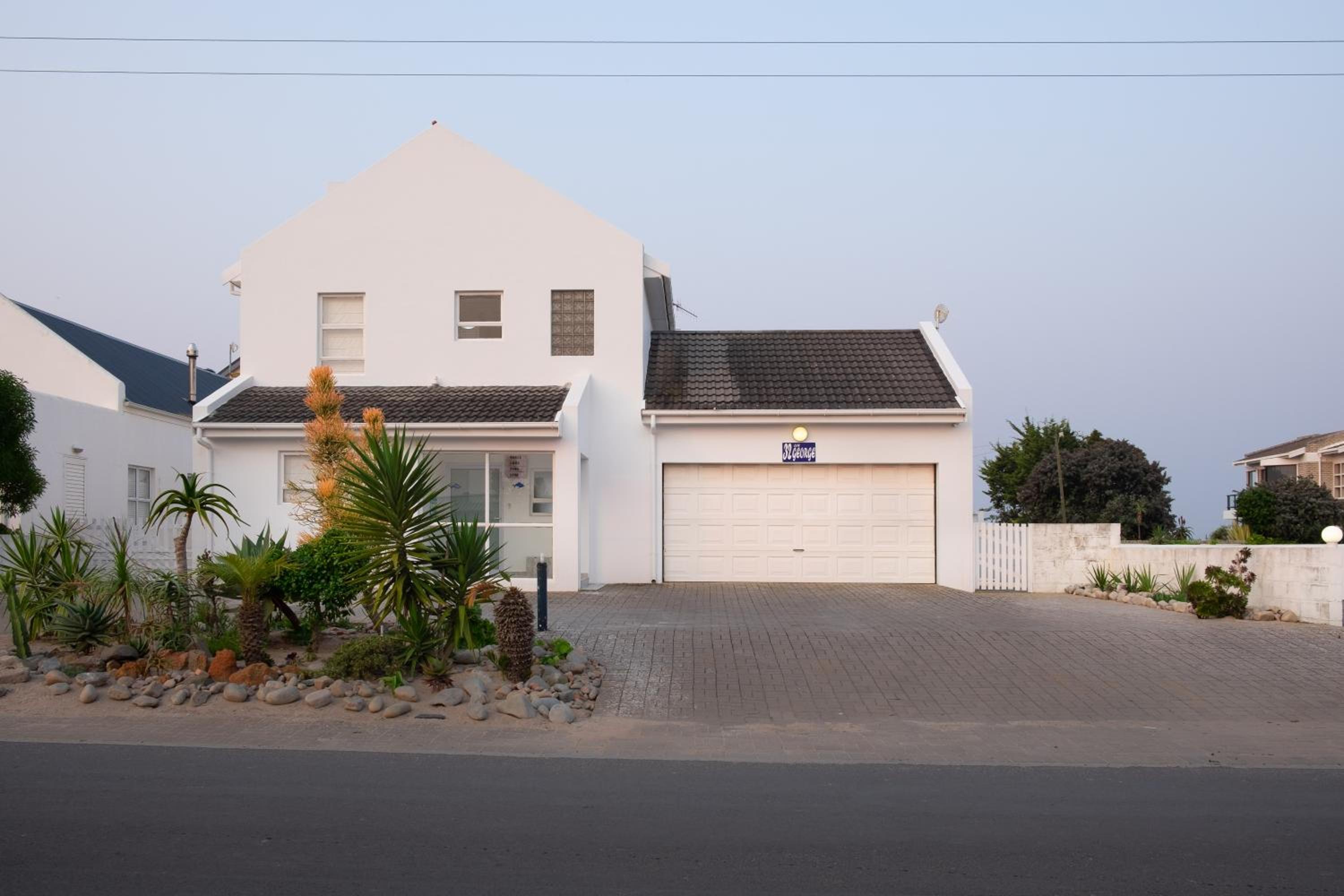 SA Shores 32 on George Road Britannia Bay view 2