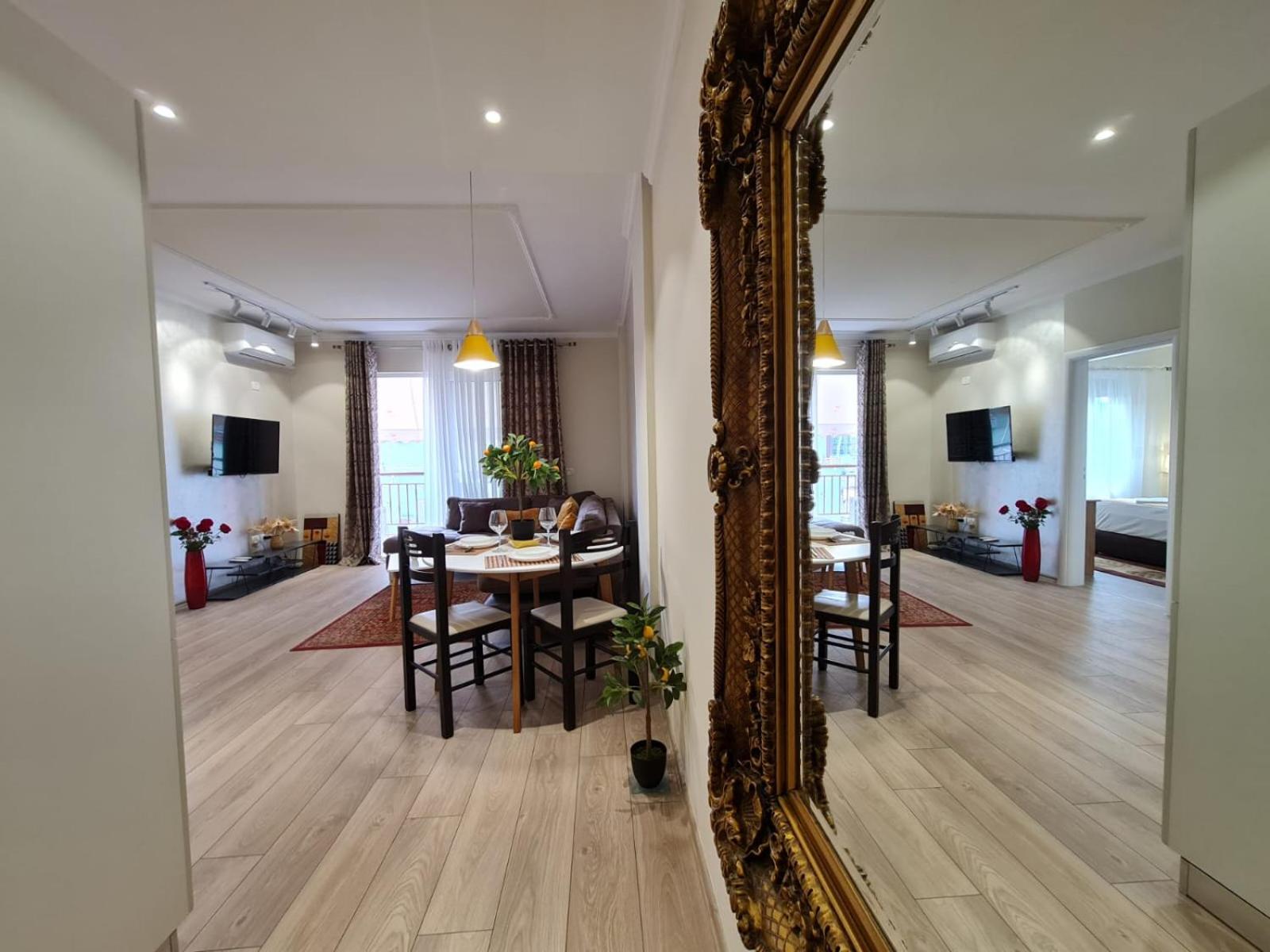 City Center Tirana luxury Orange Apartment 9A