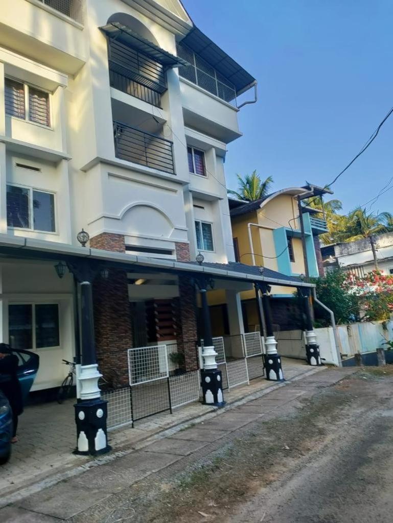 CITY APARTMENTS