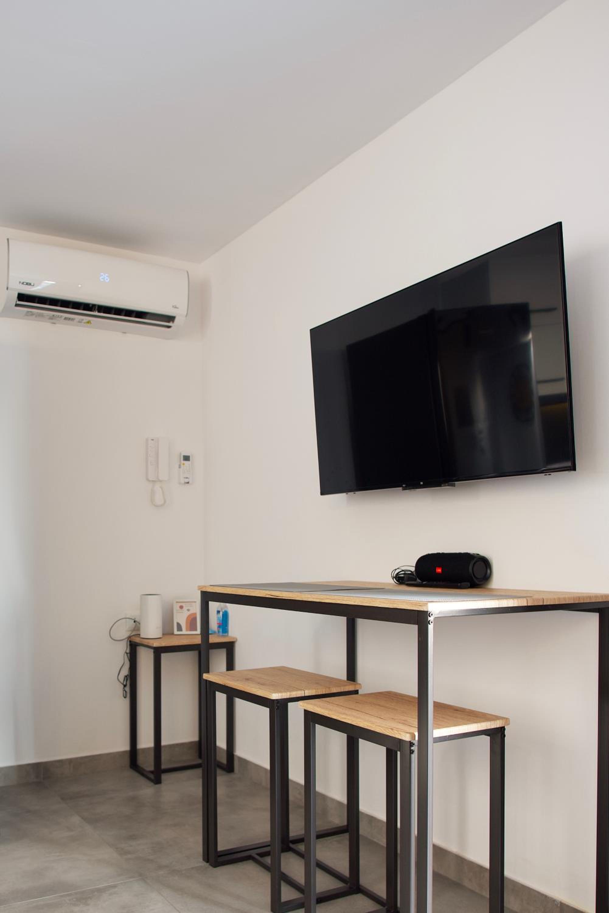 Kiriakos Apartment