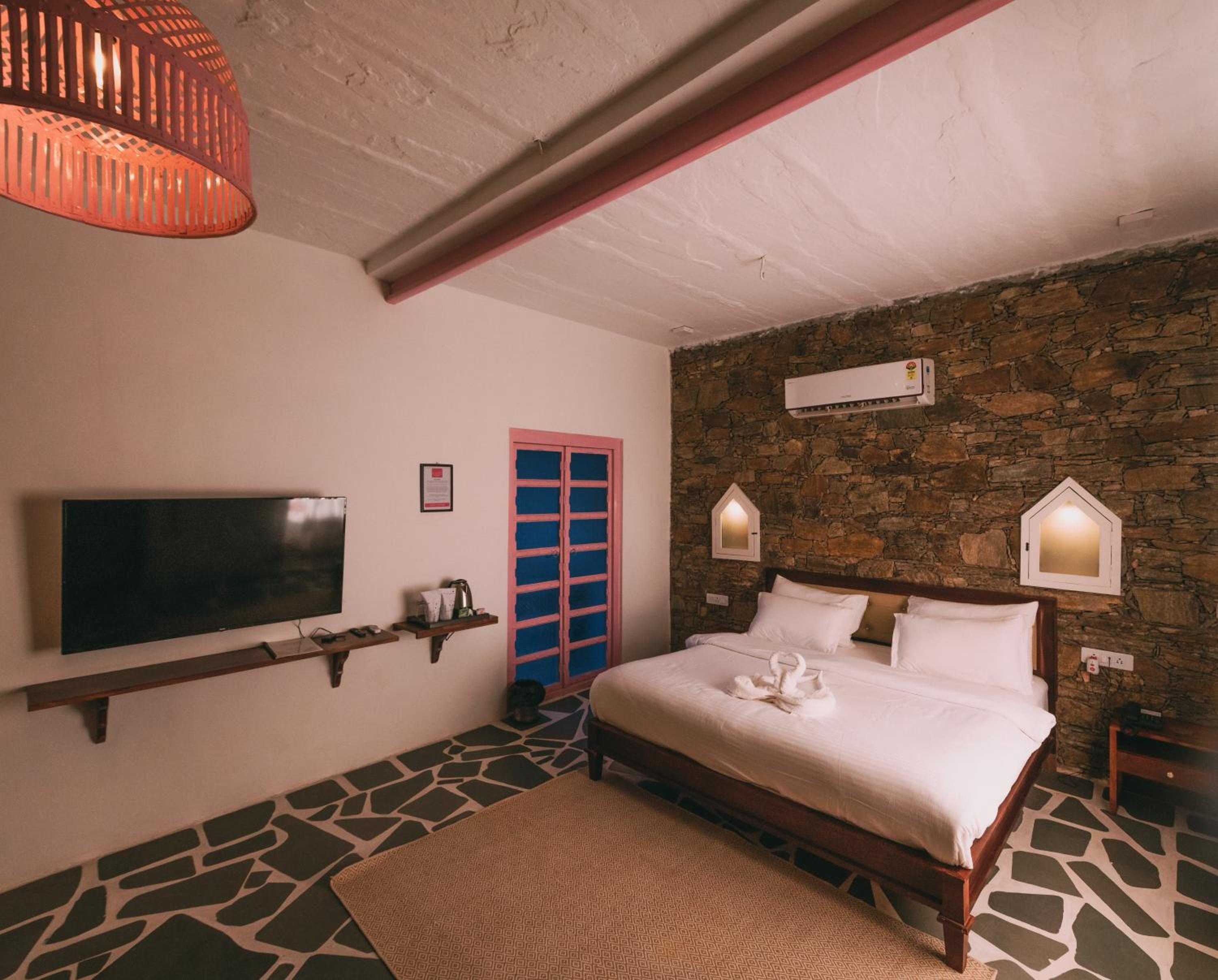 The Luxe Pushkar - A Luxury Farmstay in Pushkar
