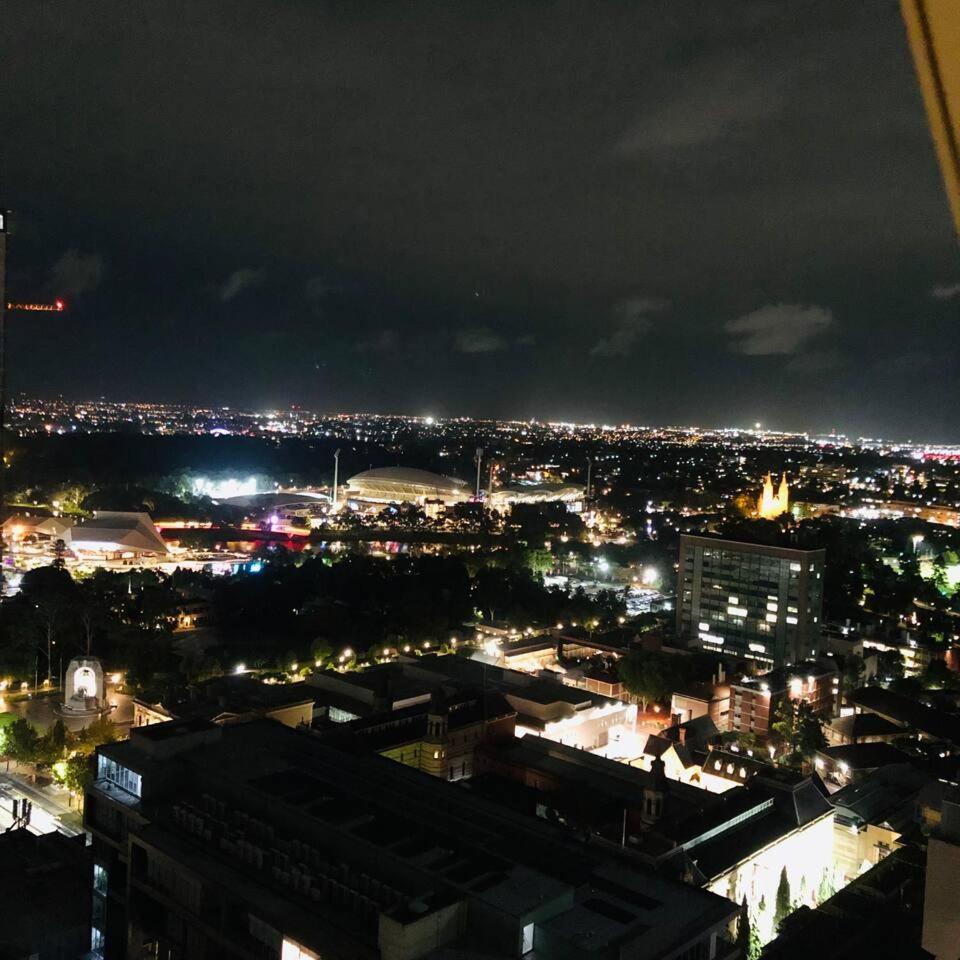 Sky Apartment - Realm Adelaide