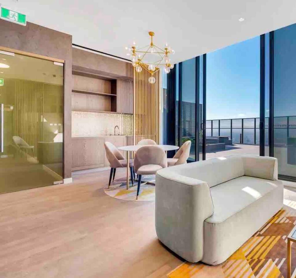 Sky Apartment - Realm Adelaide