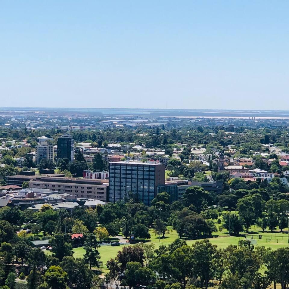 Sky Apartment - Realm Adelaide