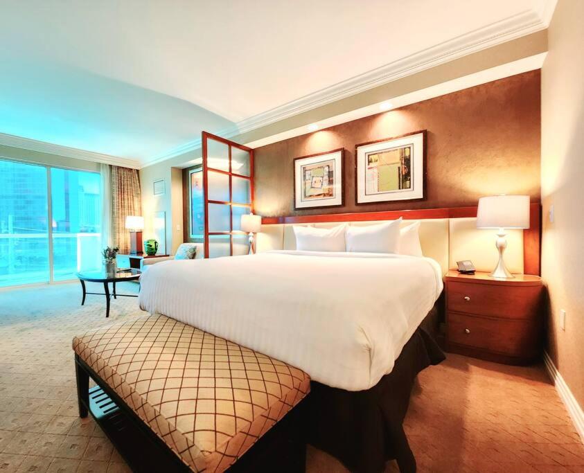 The Signature at MGM Condo! Stunning Strip Views & No Resort Fees! view 2