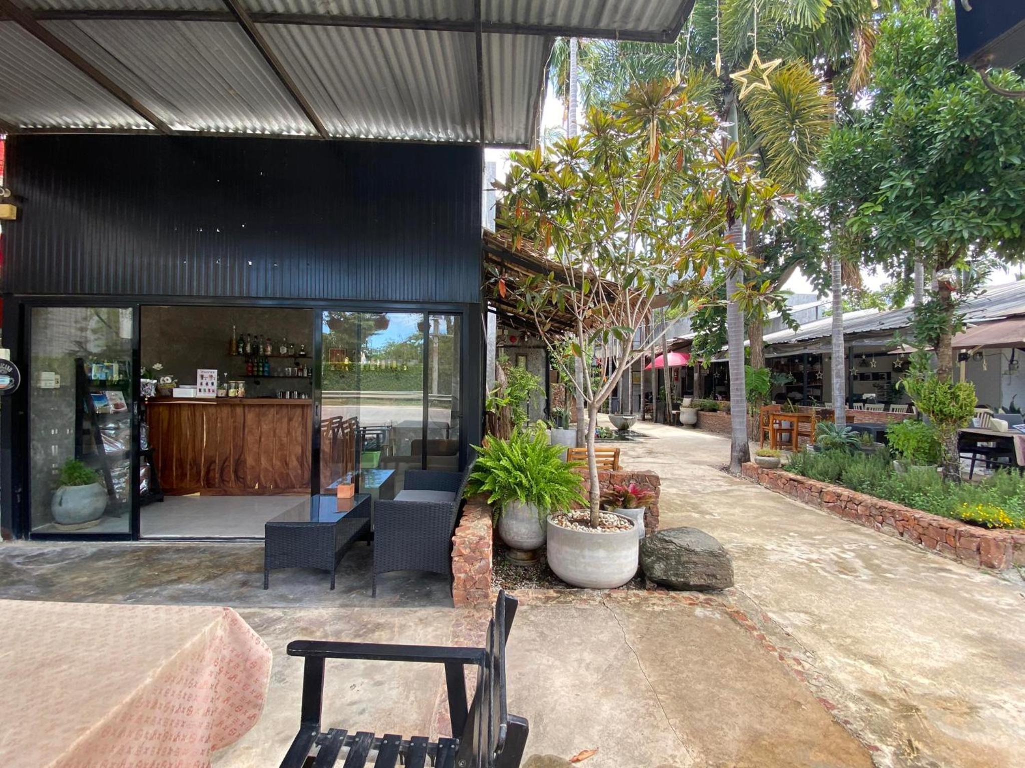 The Curve Residence