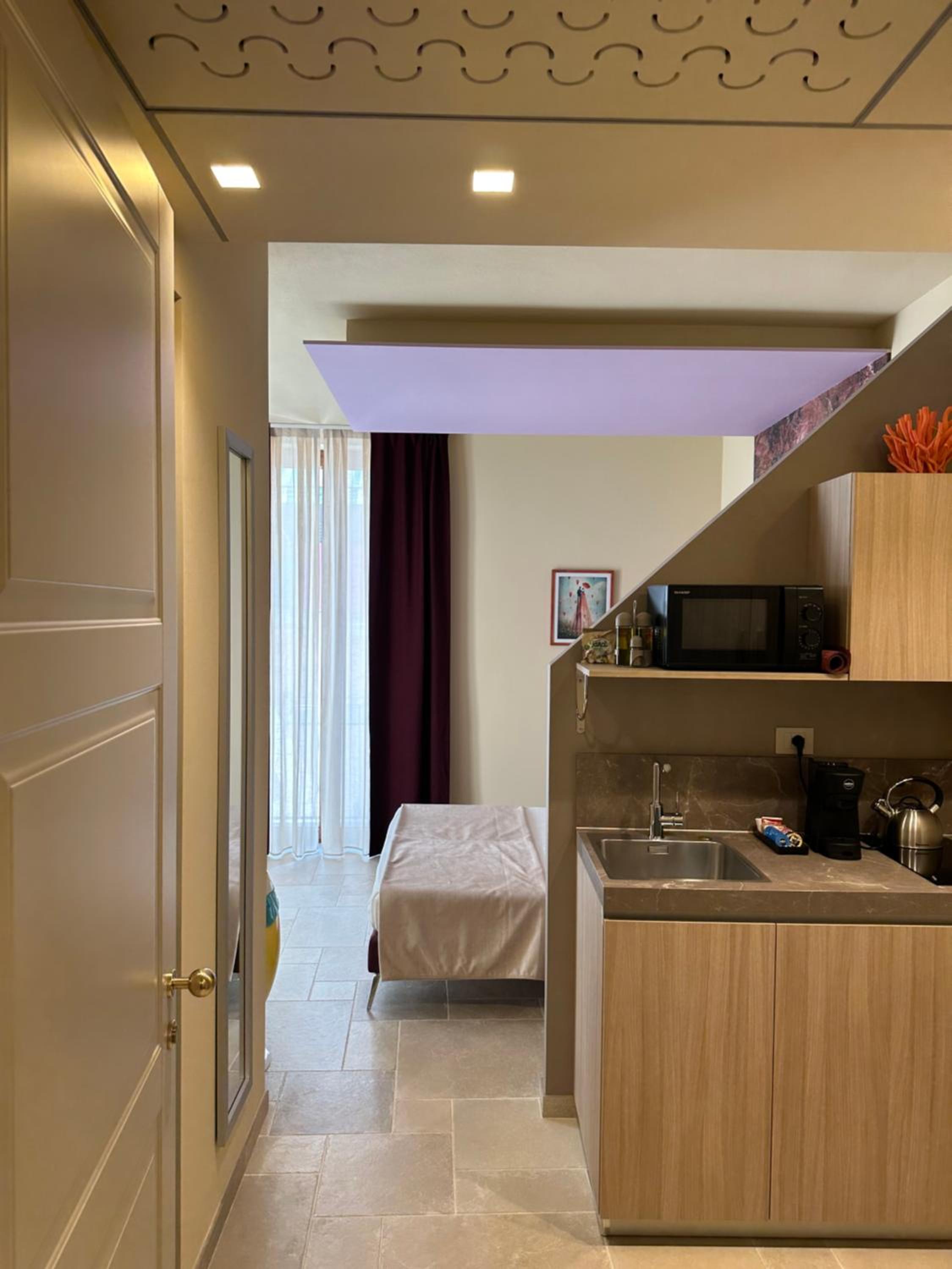 Iris Apartments