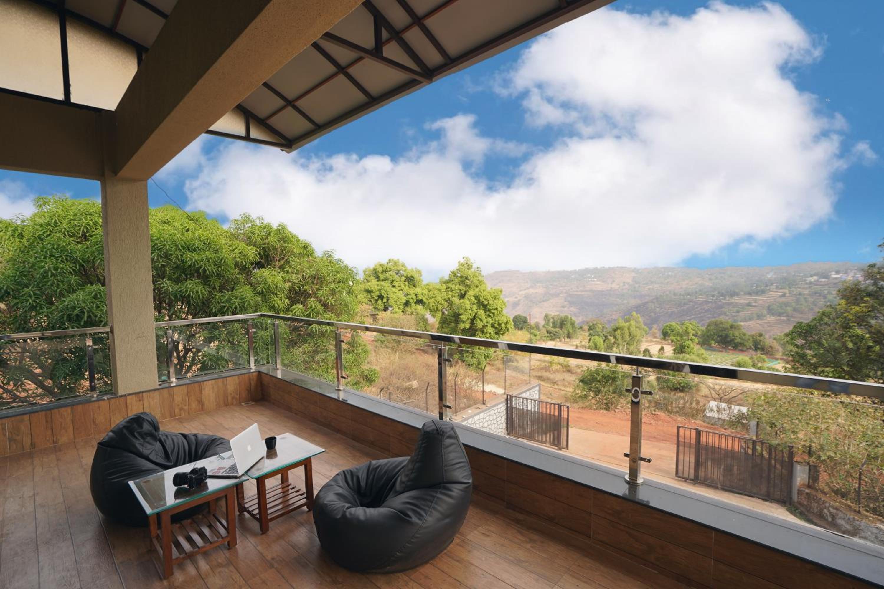 Leo villa view 2