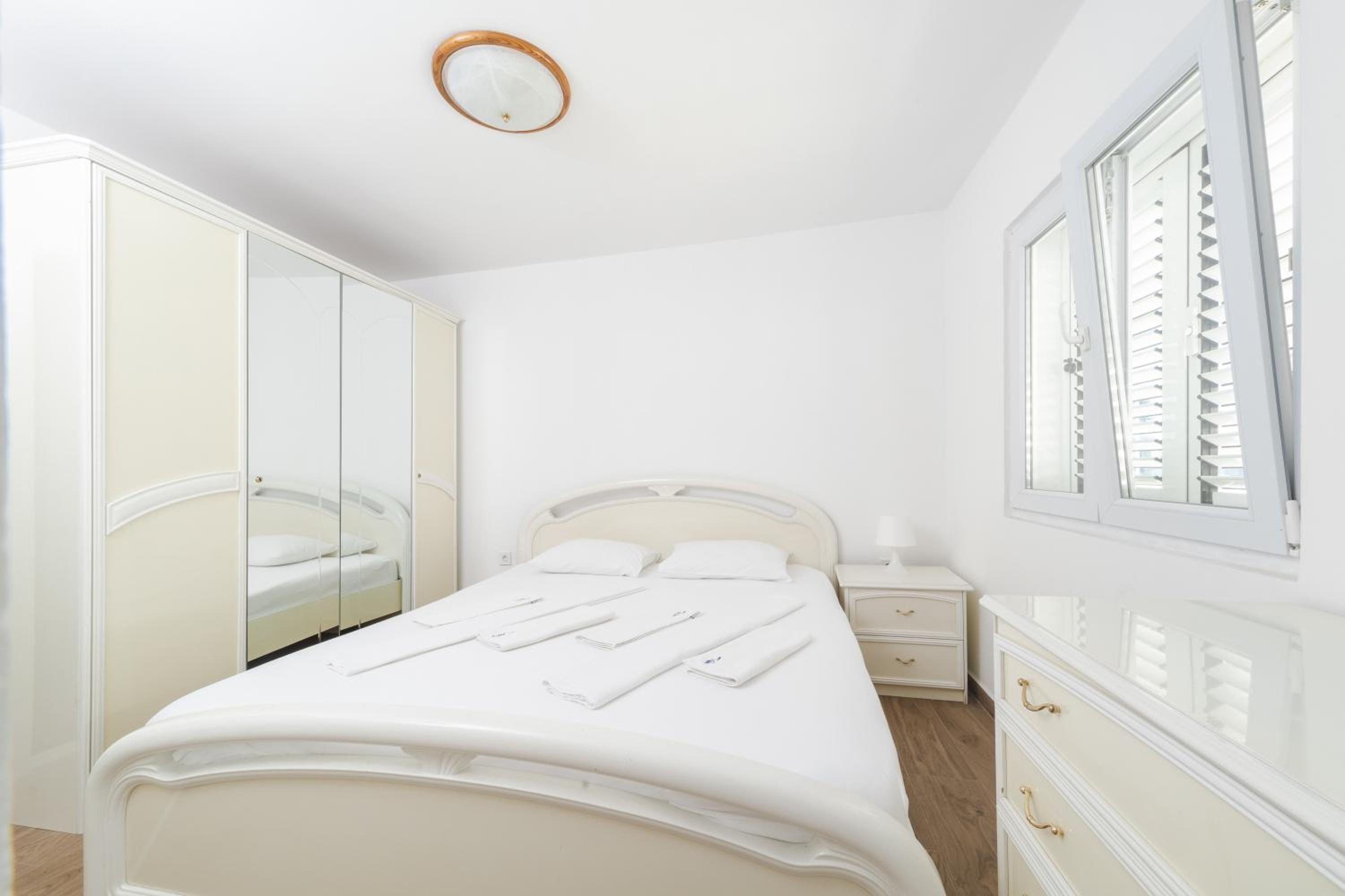 Apartment X Budva Boulevard view 5