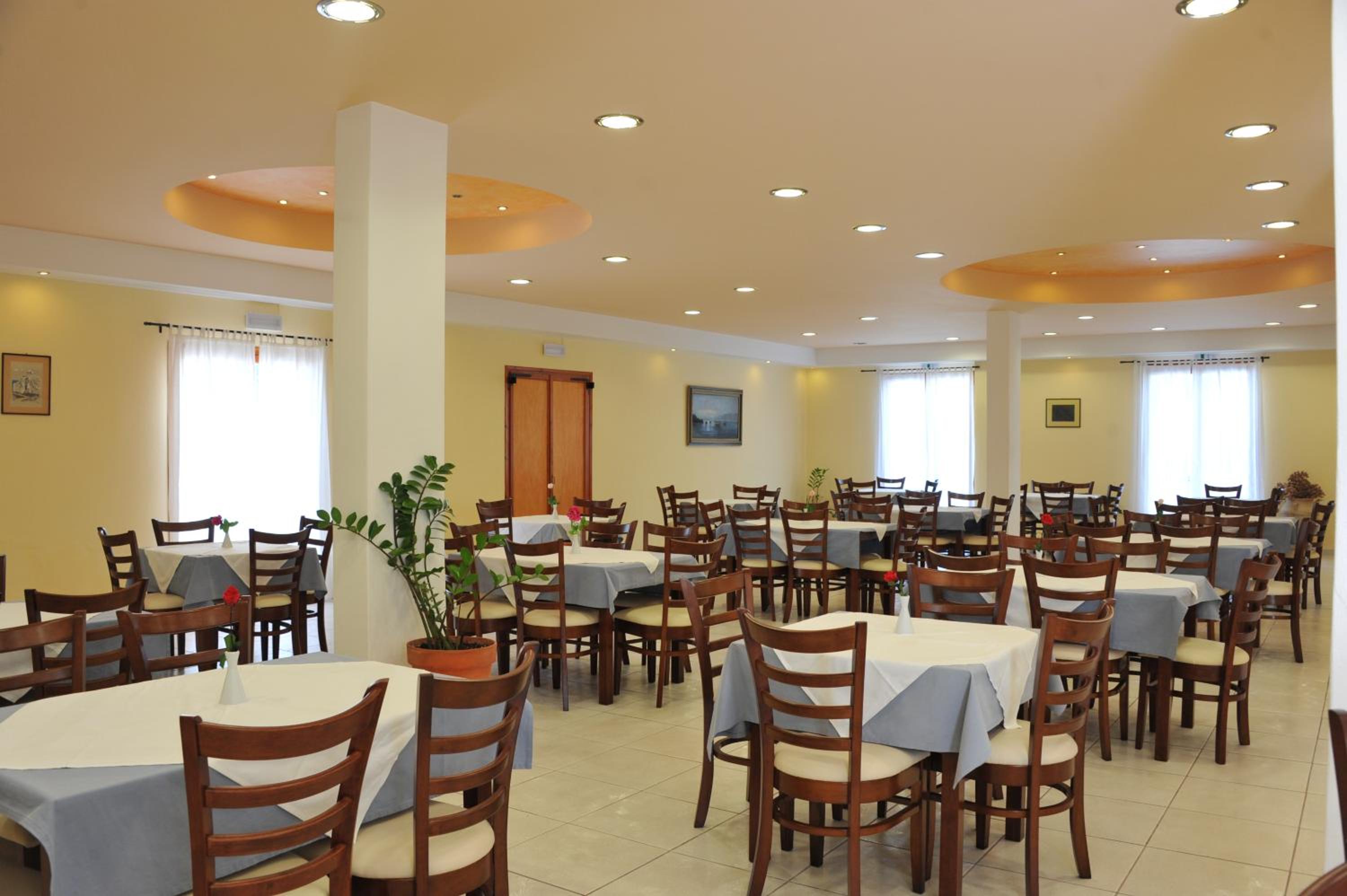 Eri Hotel