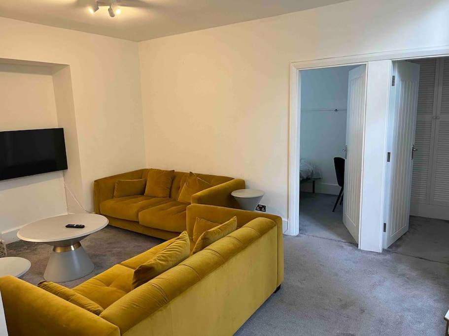The Mews, private parking included, Windermere view 5