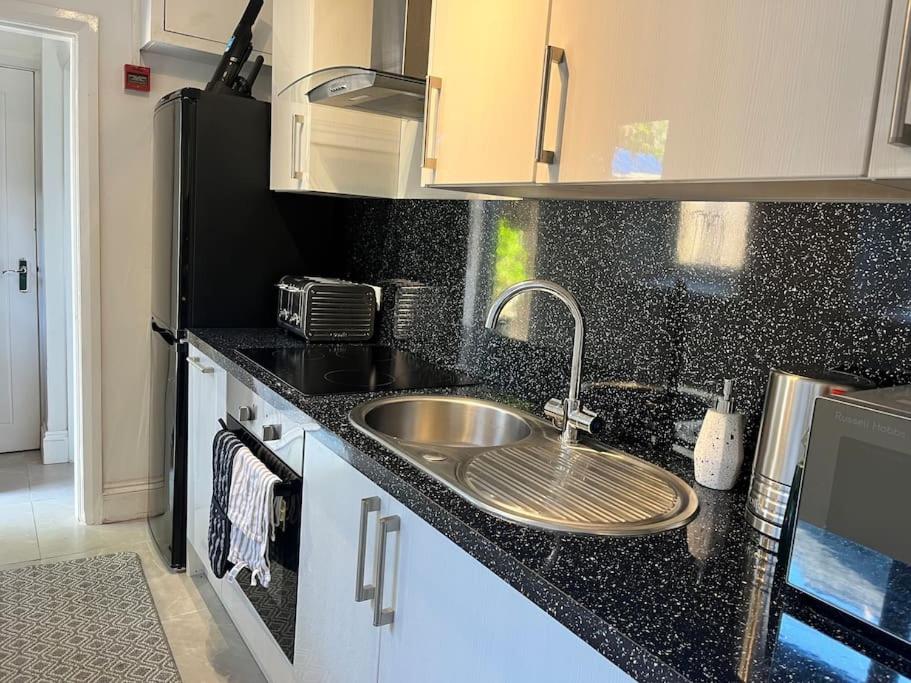 The Mews, private parking included, Windermere view 3