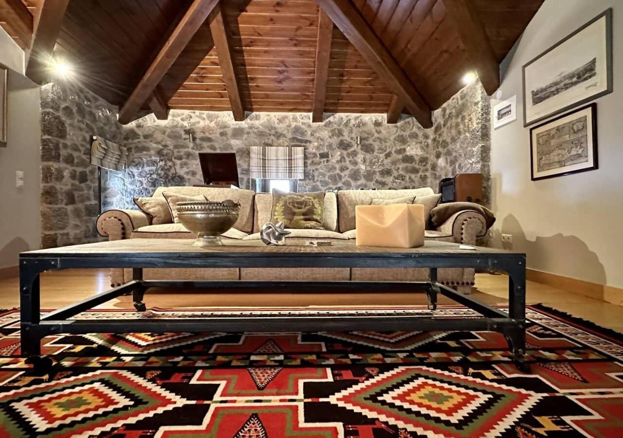 Plethora Arachova Luxury Chalet