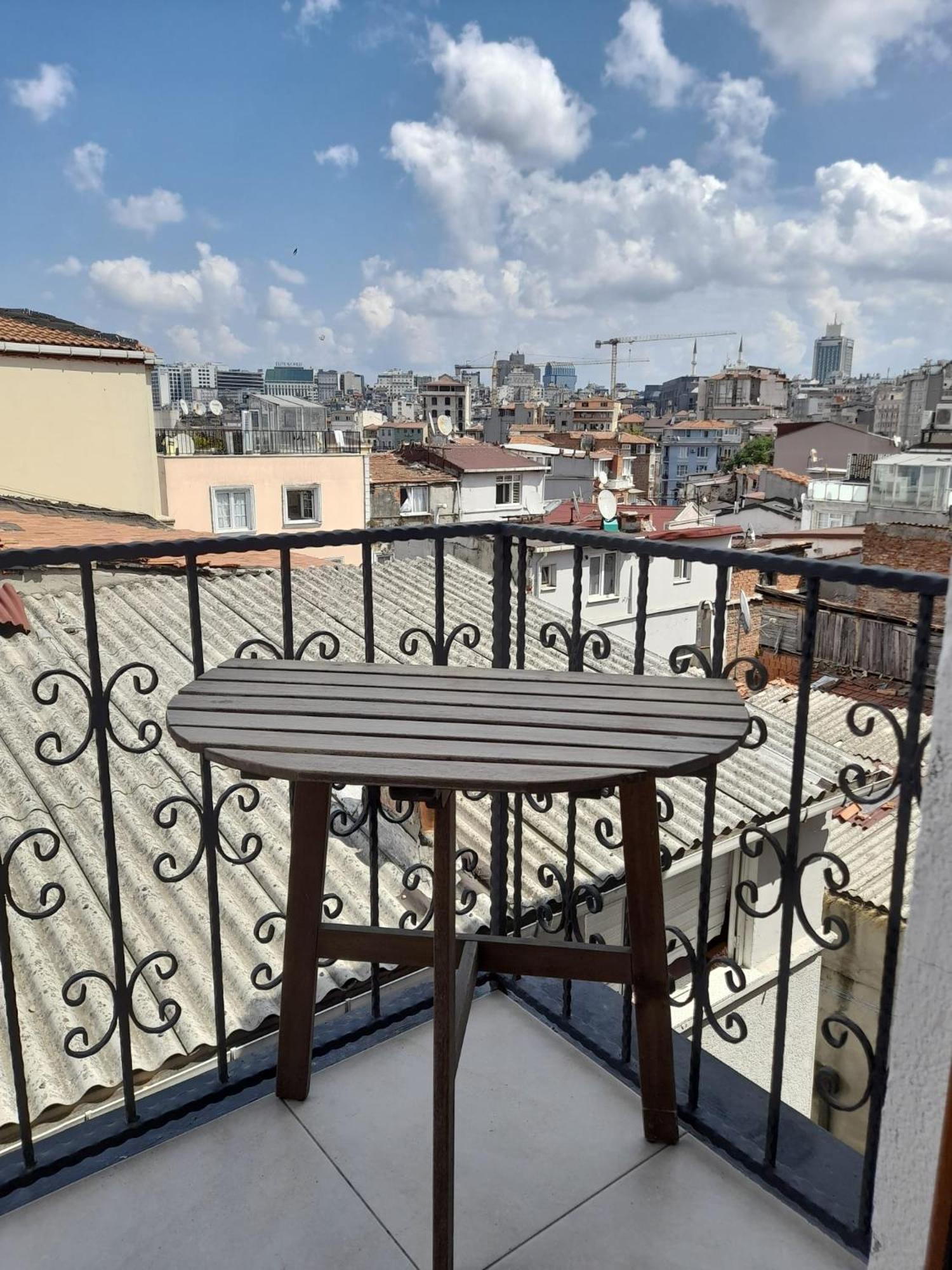 Ore Pera Suites - Image 49