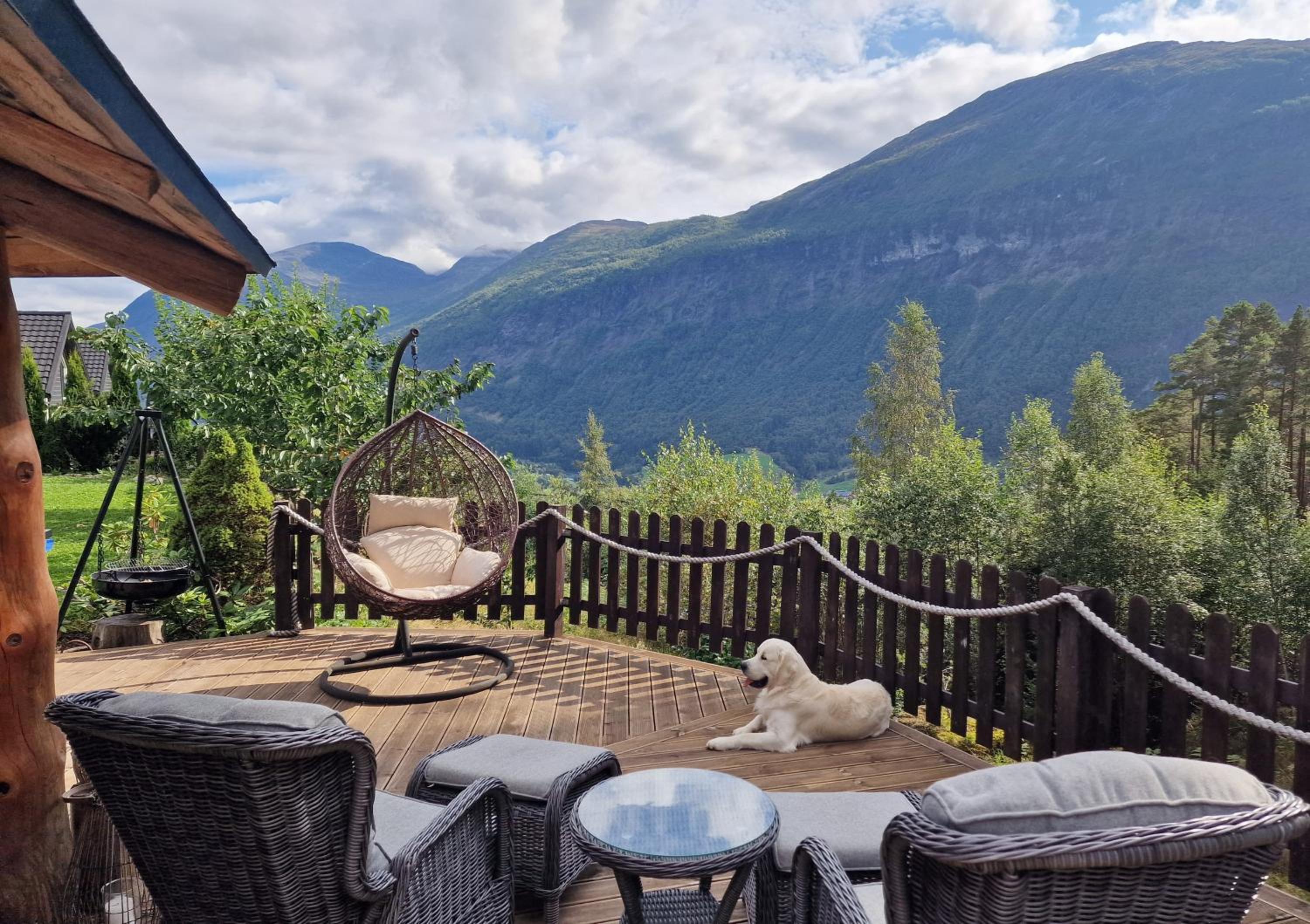 Mountain & Fjord View Apartment view 3