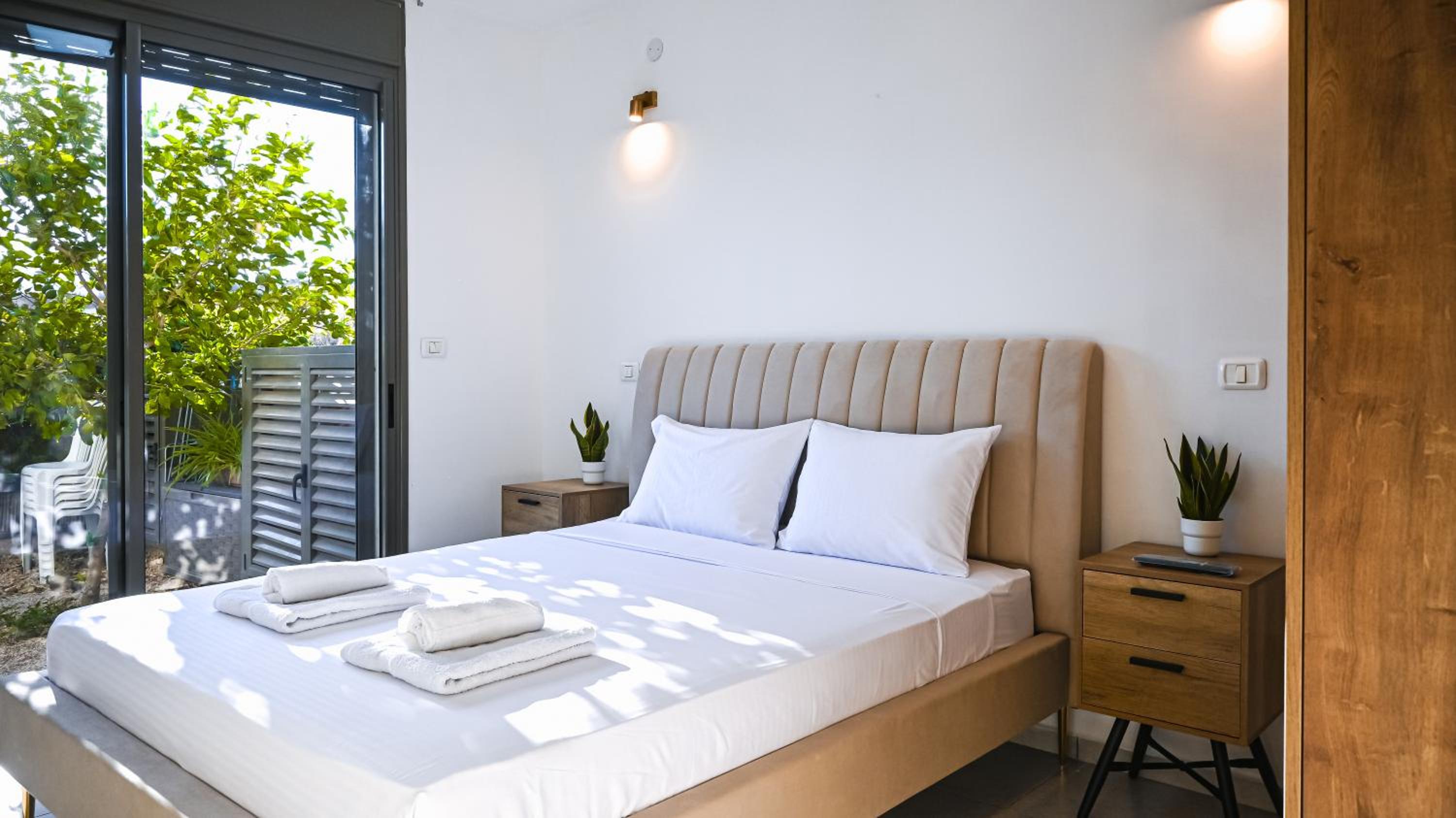 Nofesh Arbel Suite with Jacuzzi near Sea of Galilee
