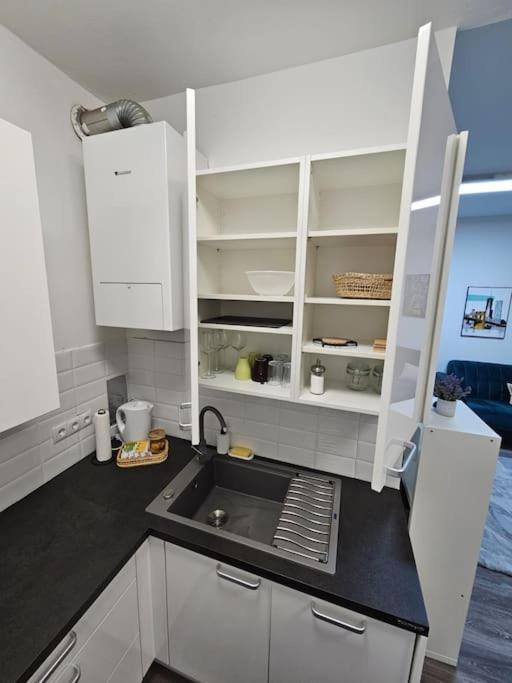Vienna Vacations - Affordable Suite in Vienna's Hotpoint - Property Image 34