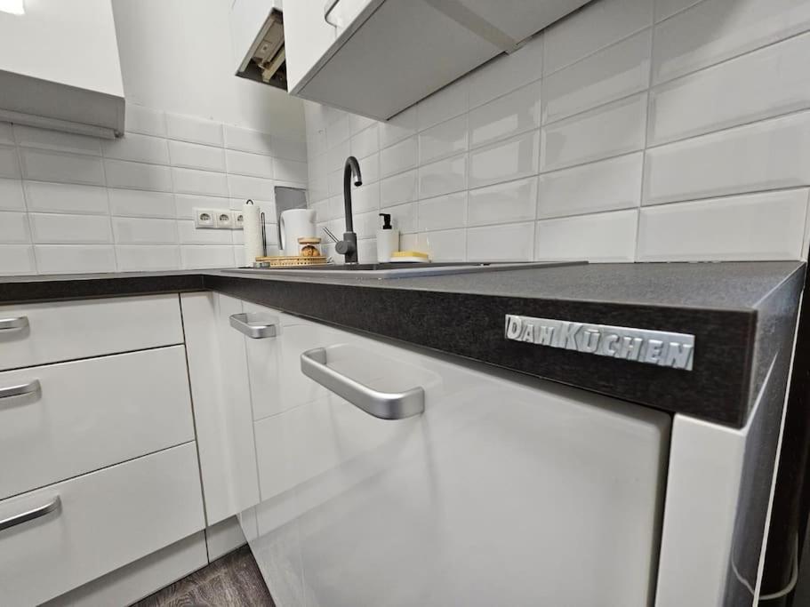 Vienna Vacations - Affordable Suite in Vienna's Hotpoint - Property Image 38