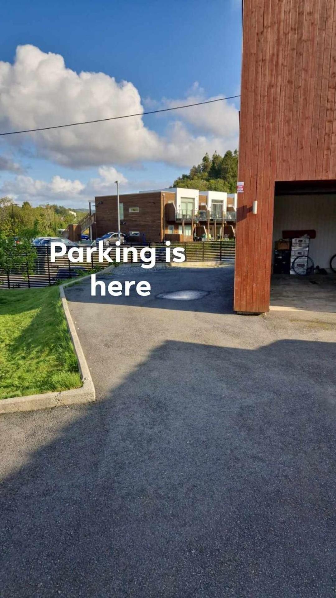 Near Bergen City, Apartment 7 min from the airport, free parking view 2