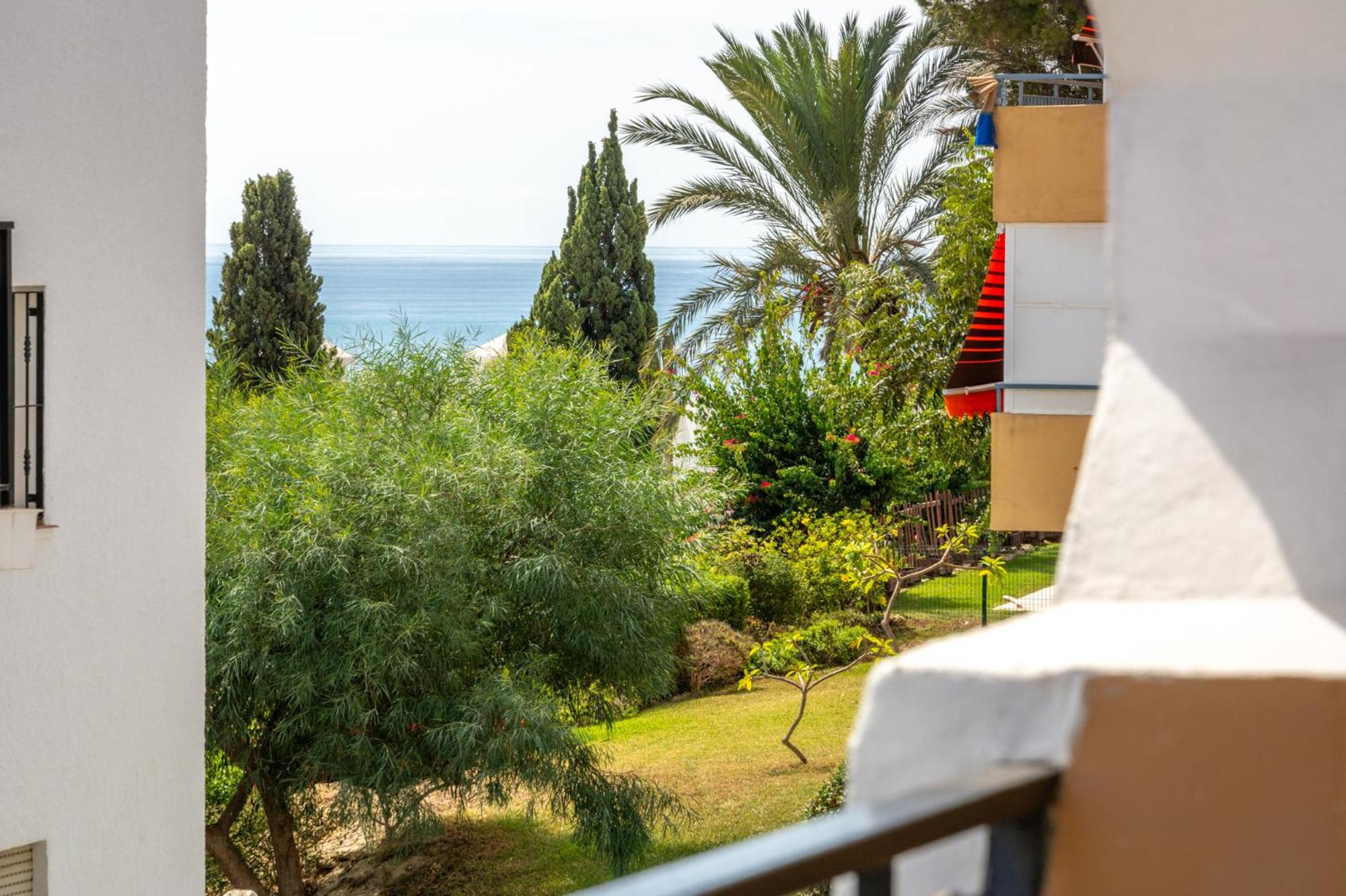 Casa Anselmsson - Your Dream Duplex Escape with a pool