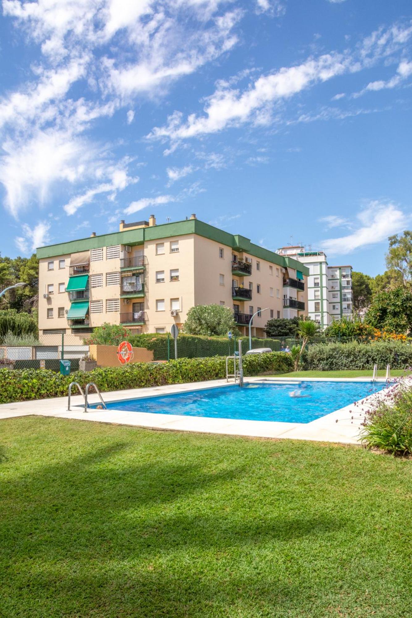 Casa Anselmsson - Your Dream Duplex Escape with a pool