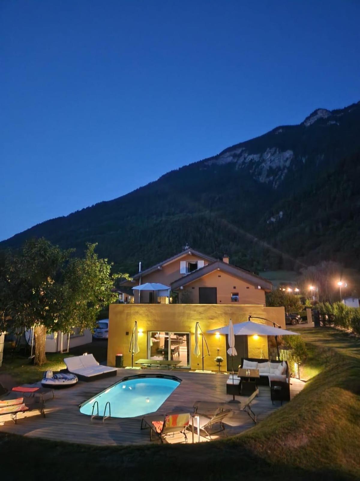 Appartement moderne avec terrasse et piscine à Châtel sur Bex