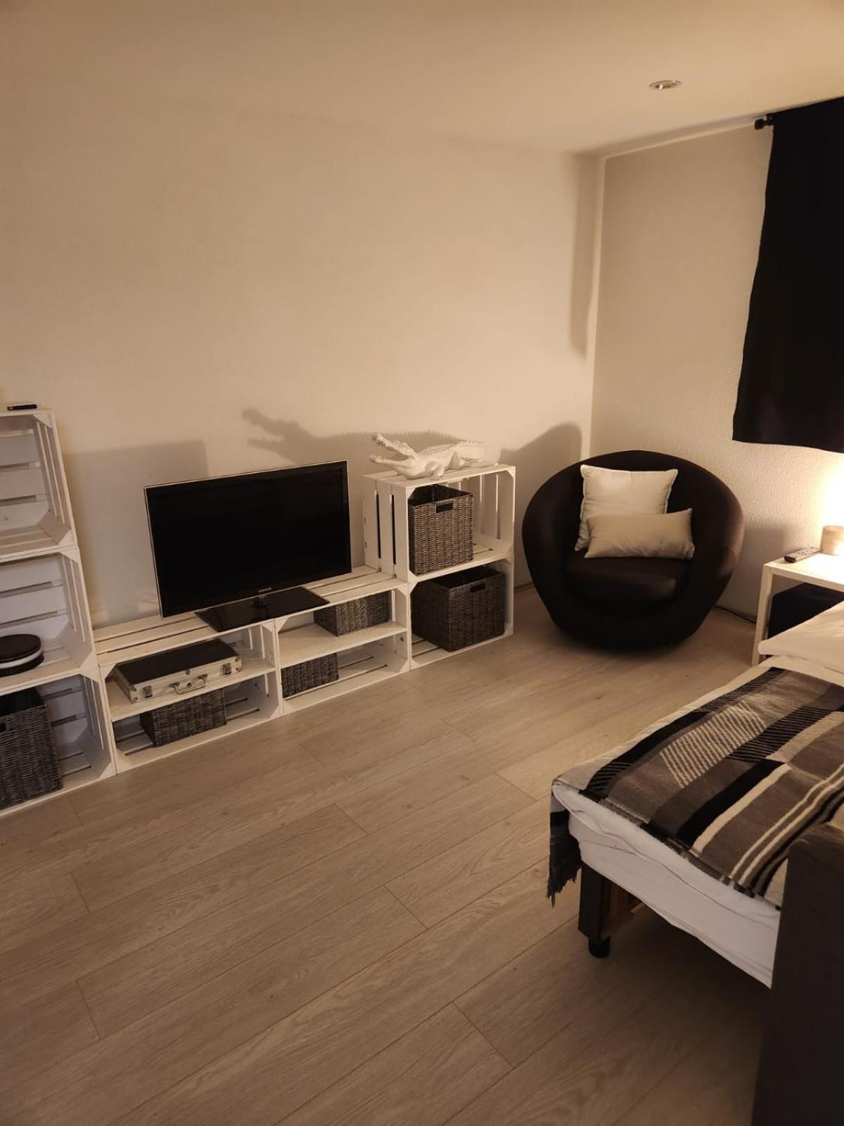 Appartement moderne avec terrasse et piscine à Châtel sur Bex
