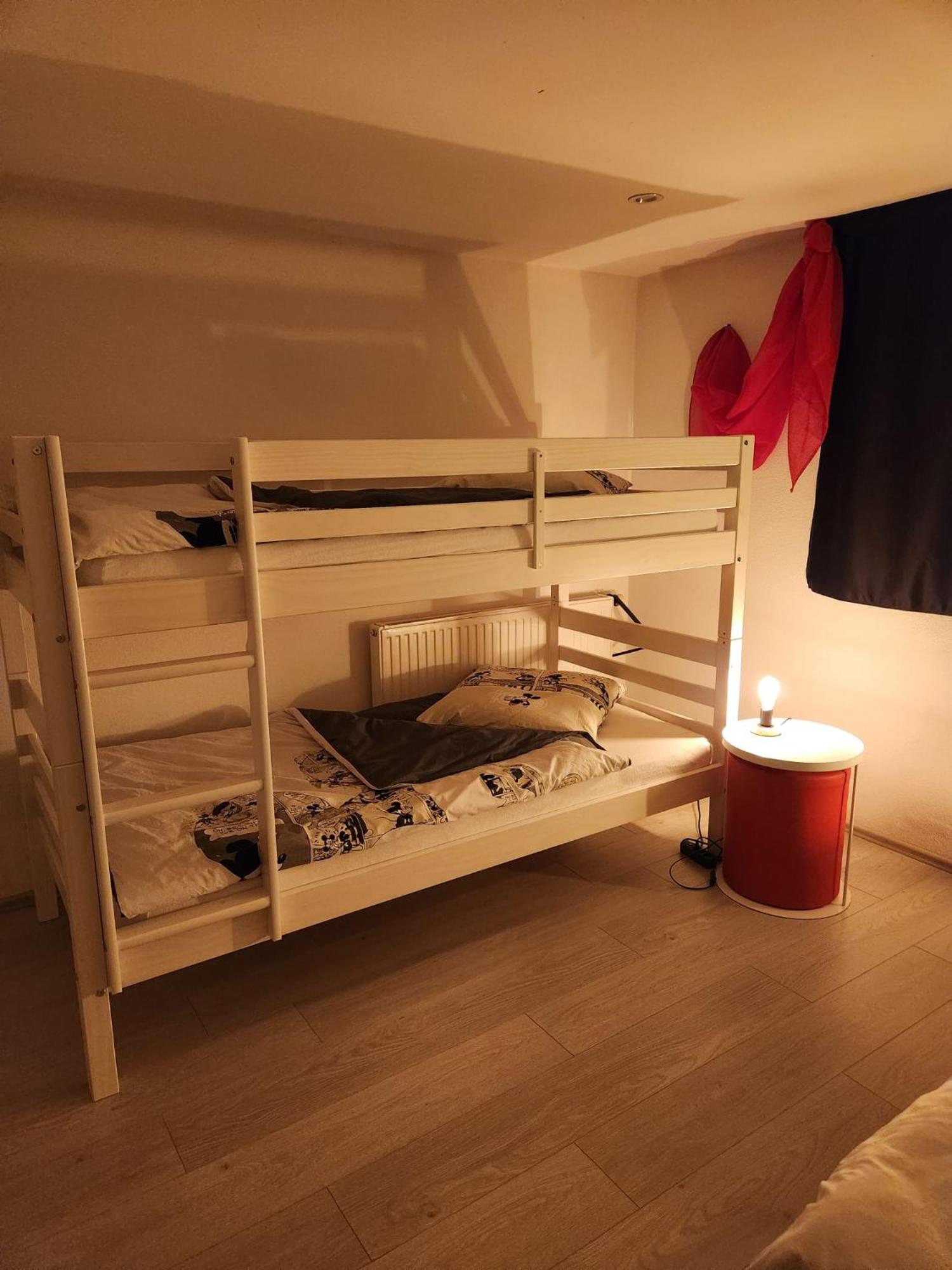 Appartement moderne avec terrasse et piscine à Châtel sur Bex